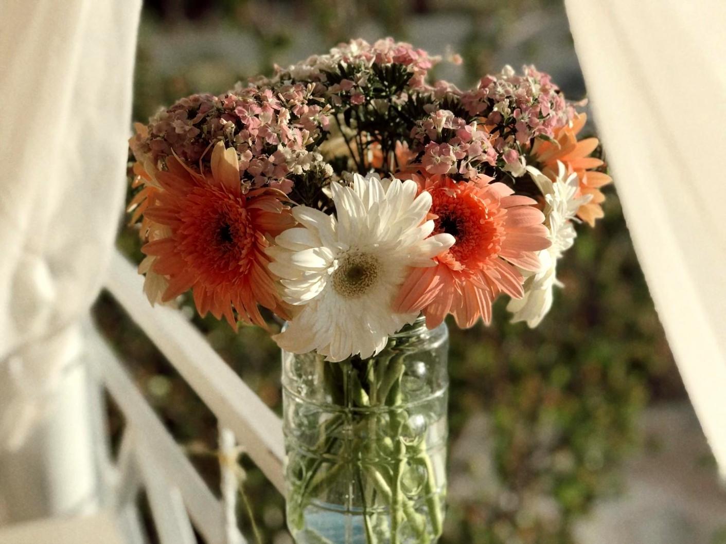 Floral arrangement workshop materials and tools